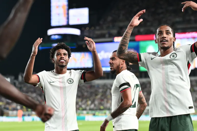 FLUMINENSE E CHELSEA